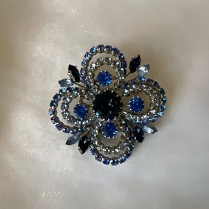 RARE VINTAGE AUSTRIAN CRYSTAL BROOCH